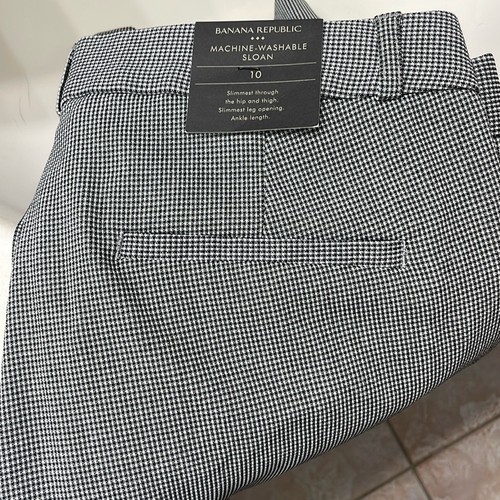 Banana Republic Black and White Cropped Pants